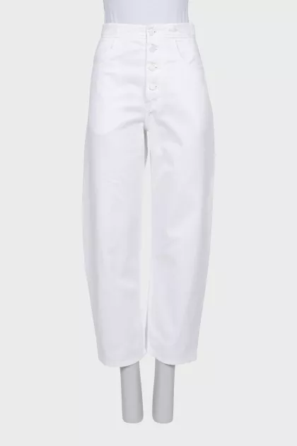 White mom fit jeans