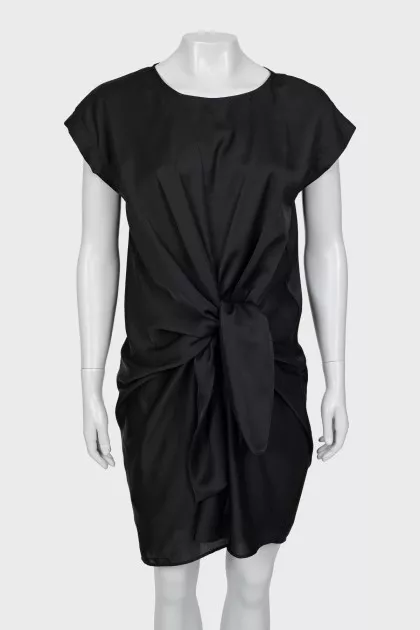 Black dress with tie