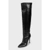 Leather boots with pointed toe