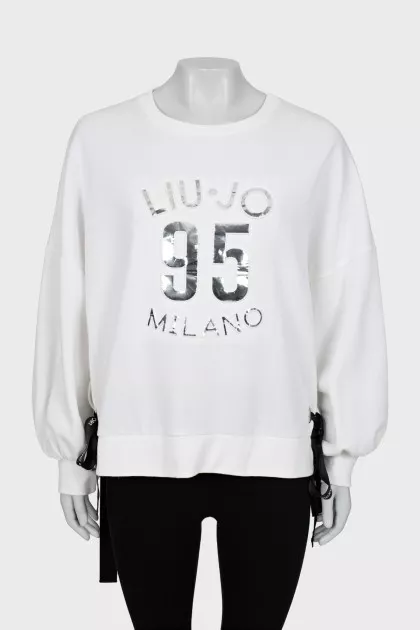 Sweatshirt with raised print