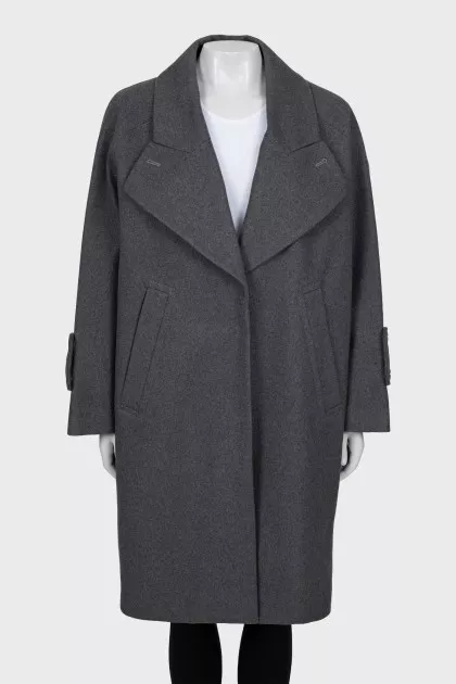 Oversized gray coat