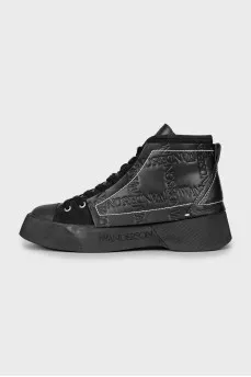 Men's boots with branded embossing