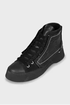 Men's boots with branded embossing