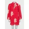 Pleated dress with voluminous sleeves