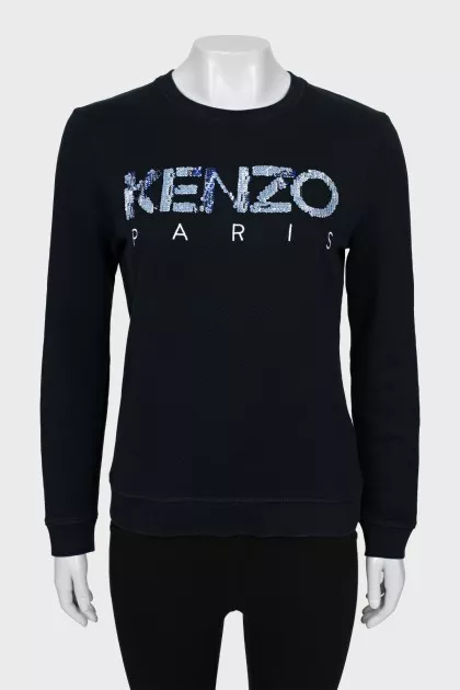 Sweatshirt decorated with sequins