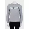 Gray sweatshirt with branded patch