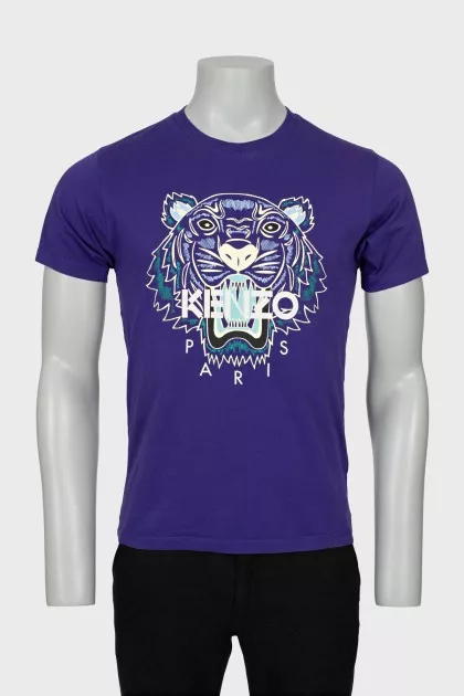 Men's purple T-shirt