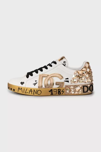 Men's sneakers decorated with rhinestones