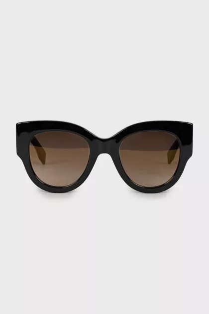 Sunglasses with printed temples