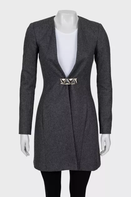 Fitted coat with a skull on the back