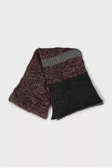 Mixed color knitted scarf