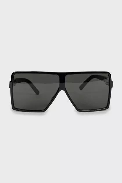 Black sunglasses mask