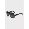 Rectangular sunglasses in black