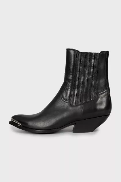 Leather cossacks with metal toe