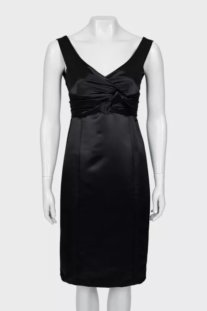 Black sleeveless midi dress
