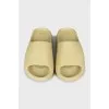 Шльопанці Yeezy Slide