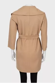 Cropped coat with a belt