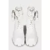 White boots Monolith