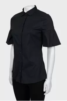 Black short sleeve shirt