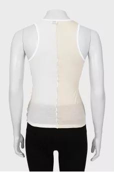 Two-tone T-shirt with seams facing out