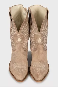 Suede Cossacks with embroidered pattern