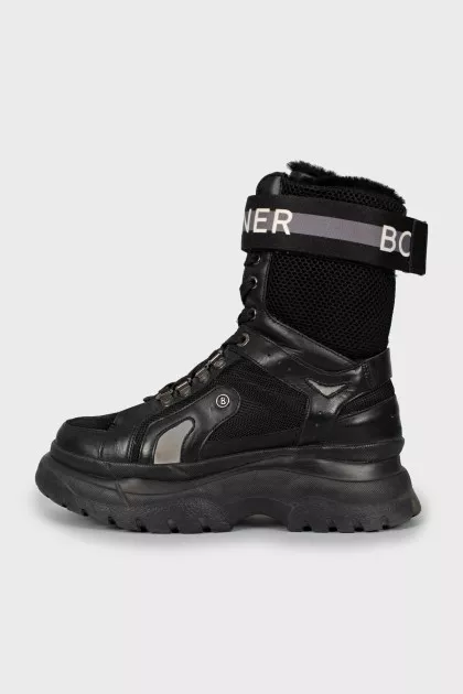 Insulated boots with chunky soles