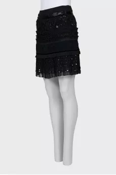 Decorated mini skirt