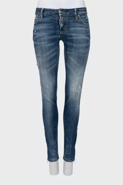 Low-rise skinny jeans