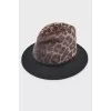 Wool hat with leopard print