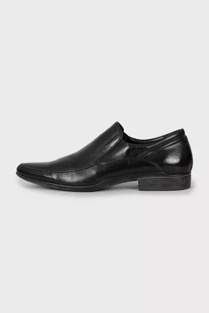Men's leather shoes in black