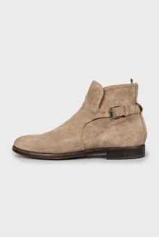 Brown men's boots