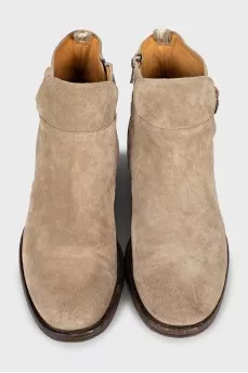 Brown men's boots