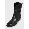 Mid heel leather boots