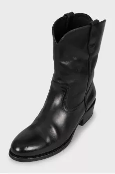 Mid heel leather boots