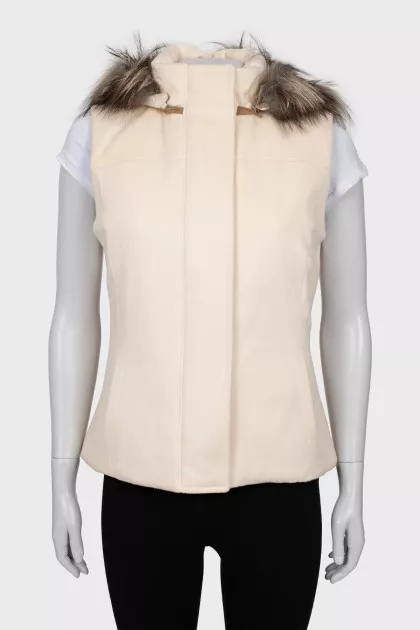 Cashmere vest with fur hood