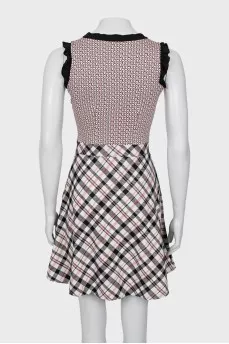 Fitted dress with combined print