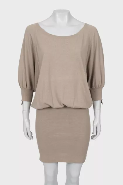 Gray mini dress with 3/4 sleeves