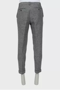 Men's gray trousers with arrows