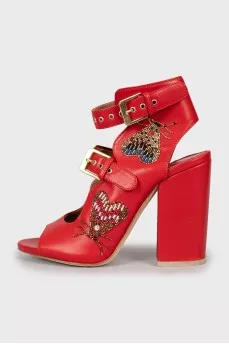 Leather sandals decorated with beads