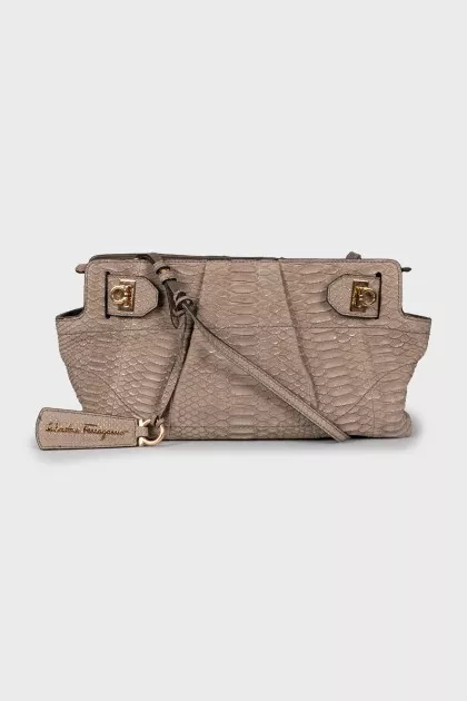 Leather crossbody bag with keychain