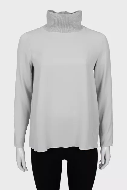 Silk golf with knitted neck
