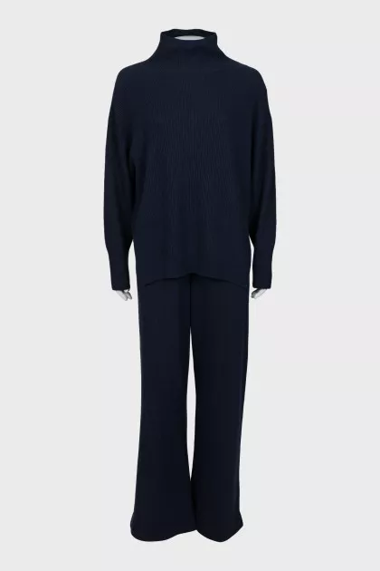 Blue knitted suit