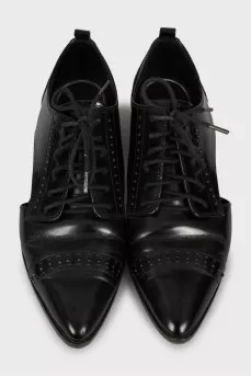 Leather brogues with pointed toe