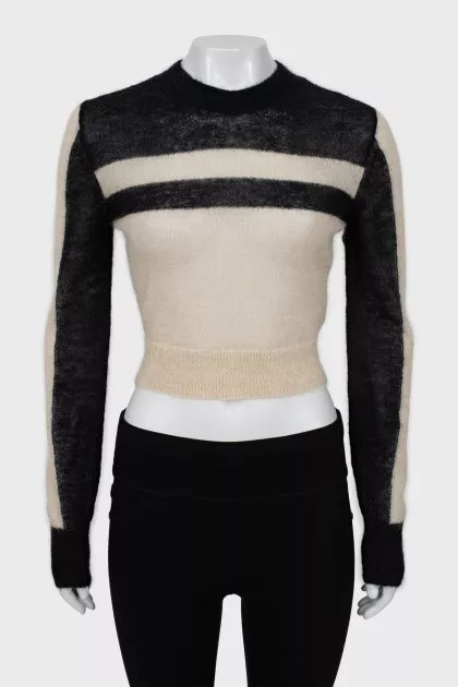 Slim fit knitted sweater