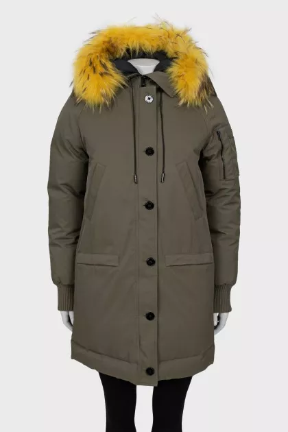 Parka with yellow fur on the hood