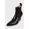 Leather ankle boots with pointed toe