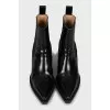 Leather ankle boots with pointed toe