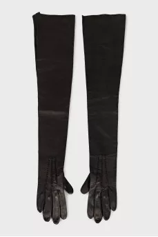 Black leather gloves