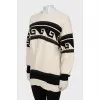 Slim fit sweater in abstract print