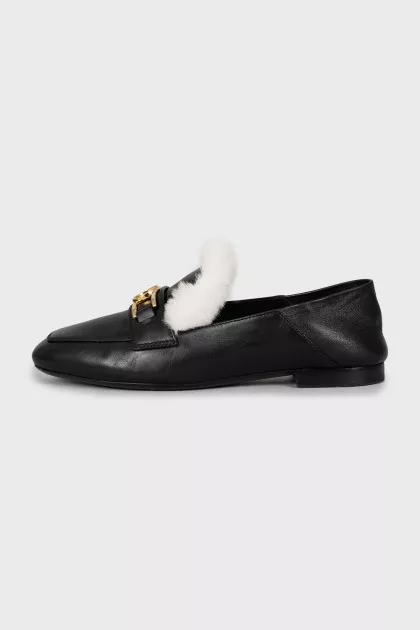 Leather loafers with fur